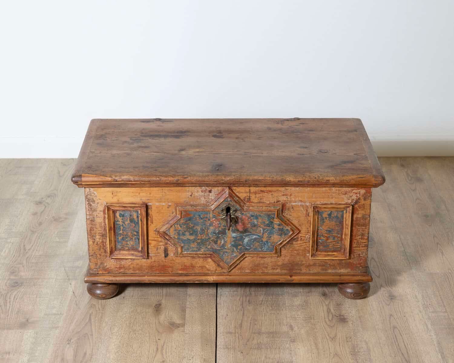 Austrian Tyrolean 19th Century Painted Fir Chest with Star Rosette Panel and Original Hardware - JAA