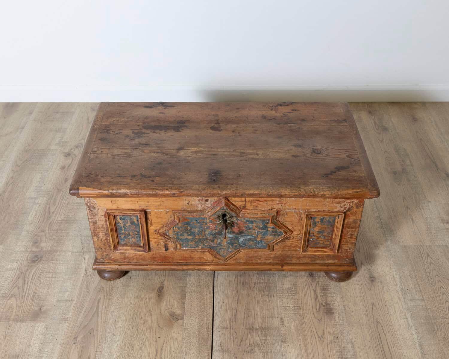 Austrian Tyrolean 19th Century Painted Fir Chest with Star Rosette Panel and Original Hardware - JAA
