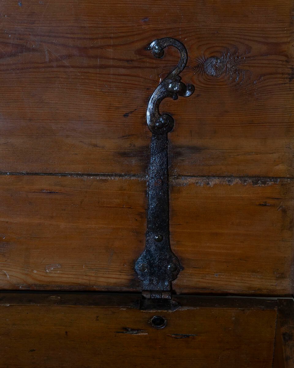 Austrian Tyrolean 19th Century Painted Fir Chest with Star Rosette Panel and Original Hardware - JAA