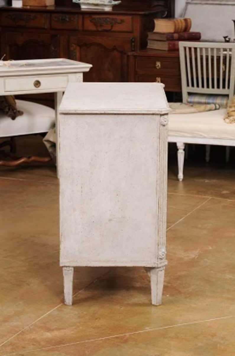 Swedish Gustavian Style 1900s Painted Three-Drawer Chest with Diamond Motifs - JAA