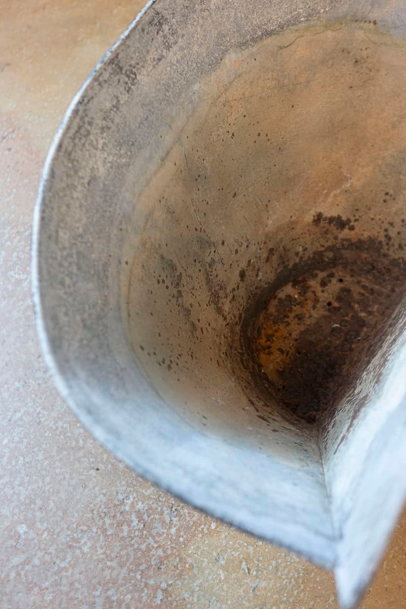 French 1890s Château Villaret Grape Picking Hod with Fleur de Lys Motifs - JAA