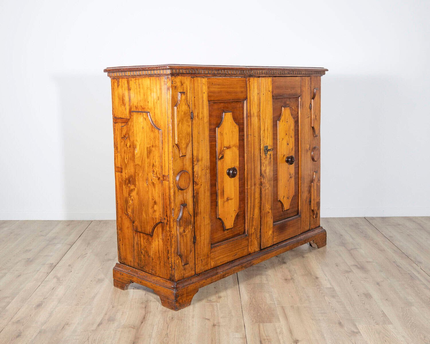 Early 18th Century Bolognese Walnut Sideboard - JAA