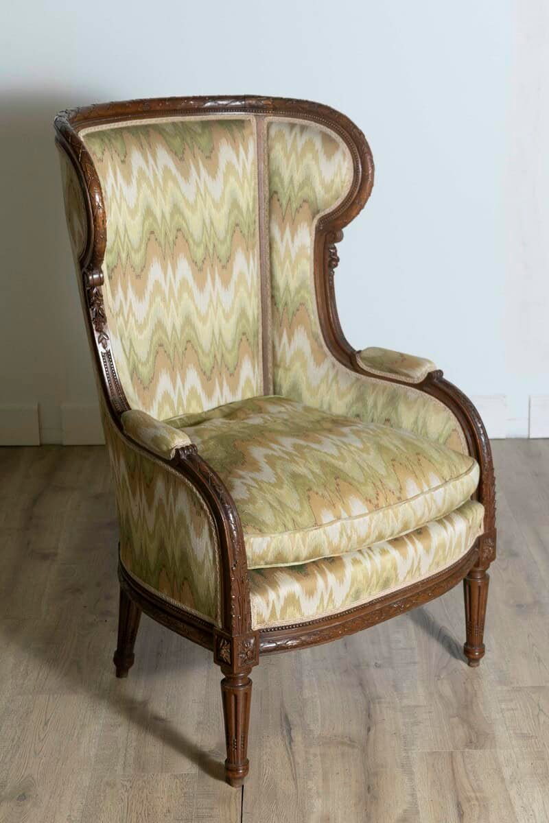 French Louis XVI Style 1870s Walnut Bergère à Oreilles with Carved Décor - JAA