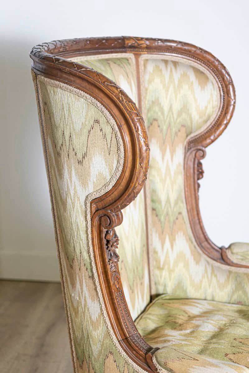 French Louis XVI Style 1870s Walnut Bergère à Oreilles with Carved Décor - JAA