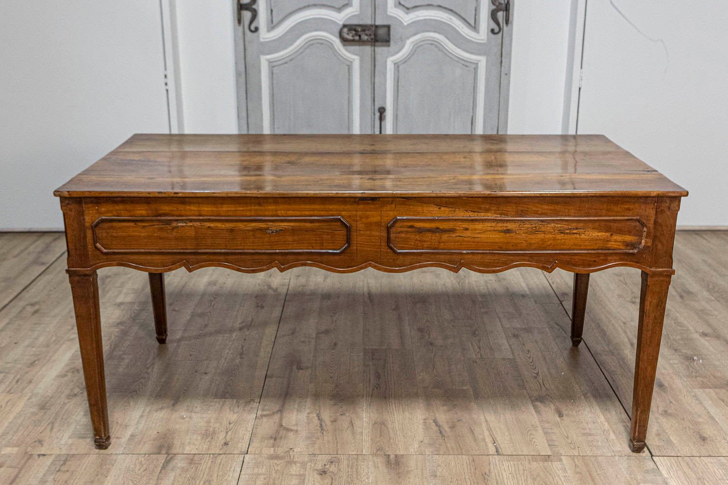 French 19th Century Walnut Desk with Carved Apron and Lateral Drawer - JAA