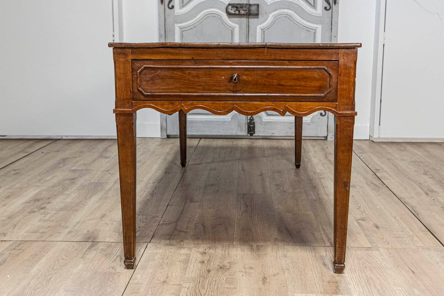 French 19th Century Walnut Desk with Carved Apron and Lateral Drawer - JAA