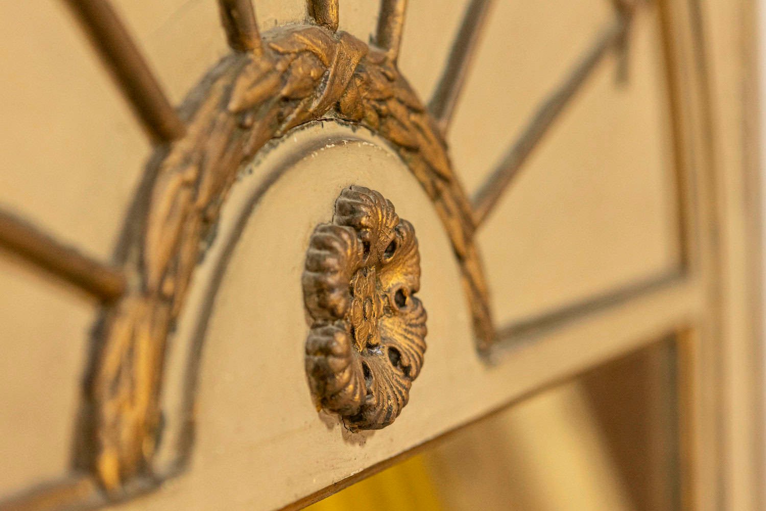 French Empire Style Beige Painted Trumeau Mirror with Carved Gilt Décor - JAA