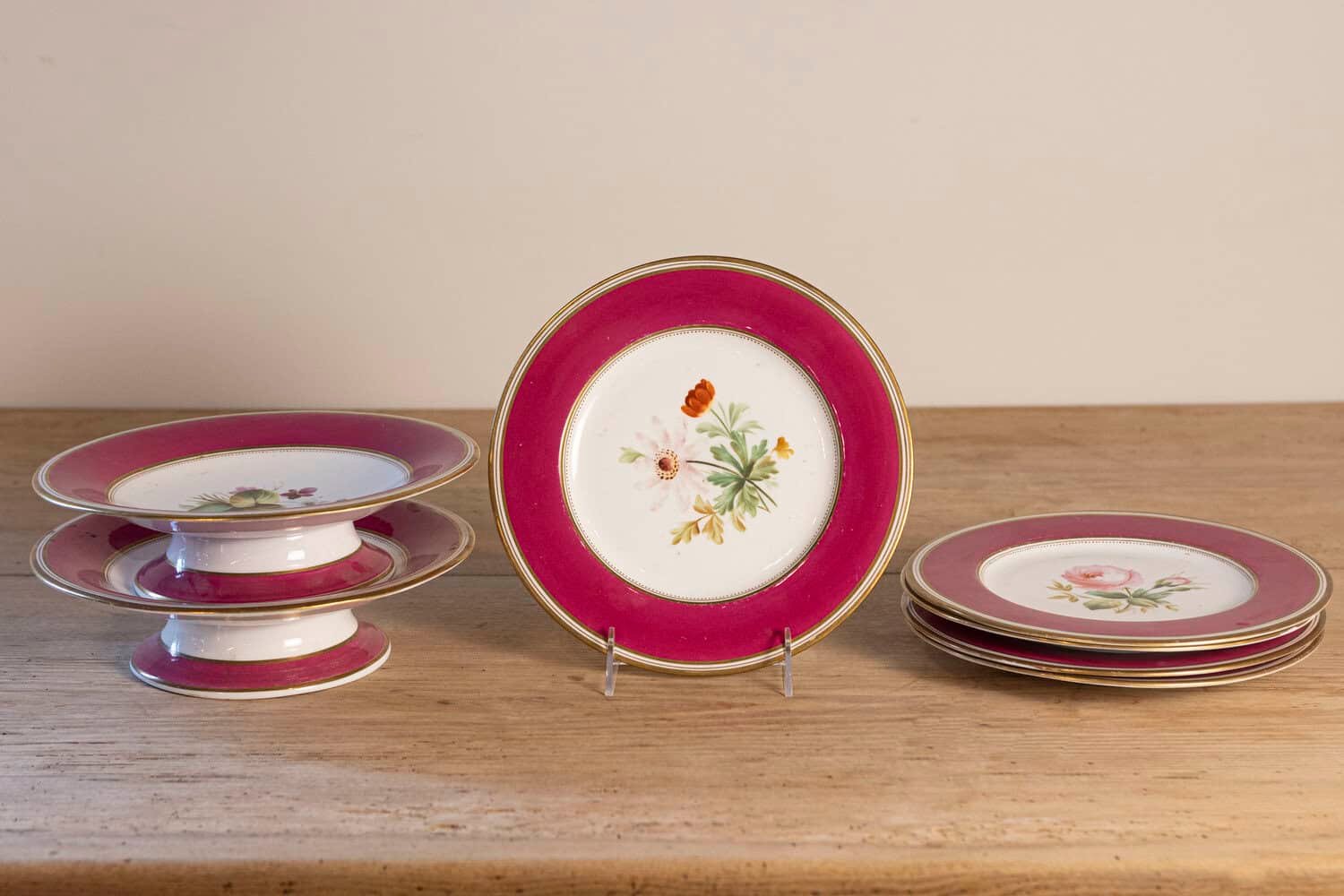 French Louis-Philippe Paris Porcelain Fuchsia Service Plates and Compotes - JAA