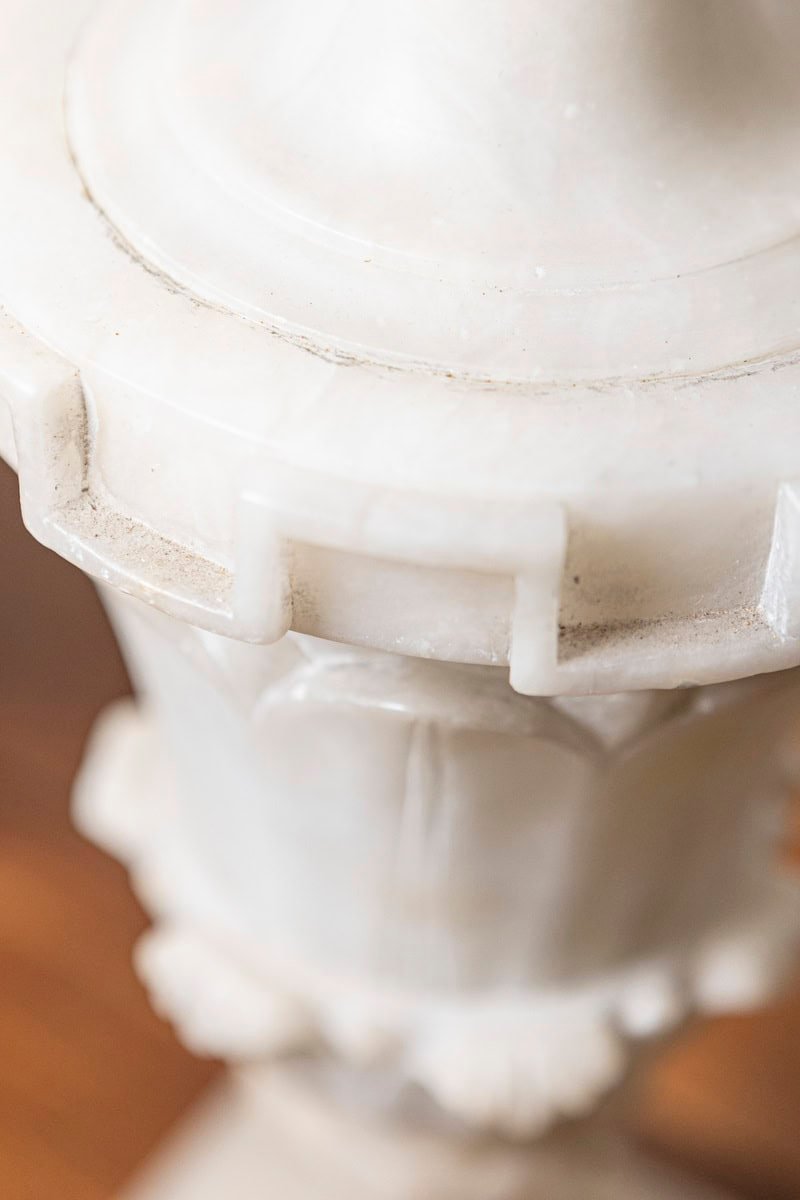 French 20th Century Pair of Alabaster Vases with Sculpted Floral Motifs - JAA