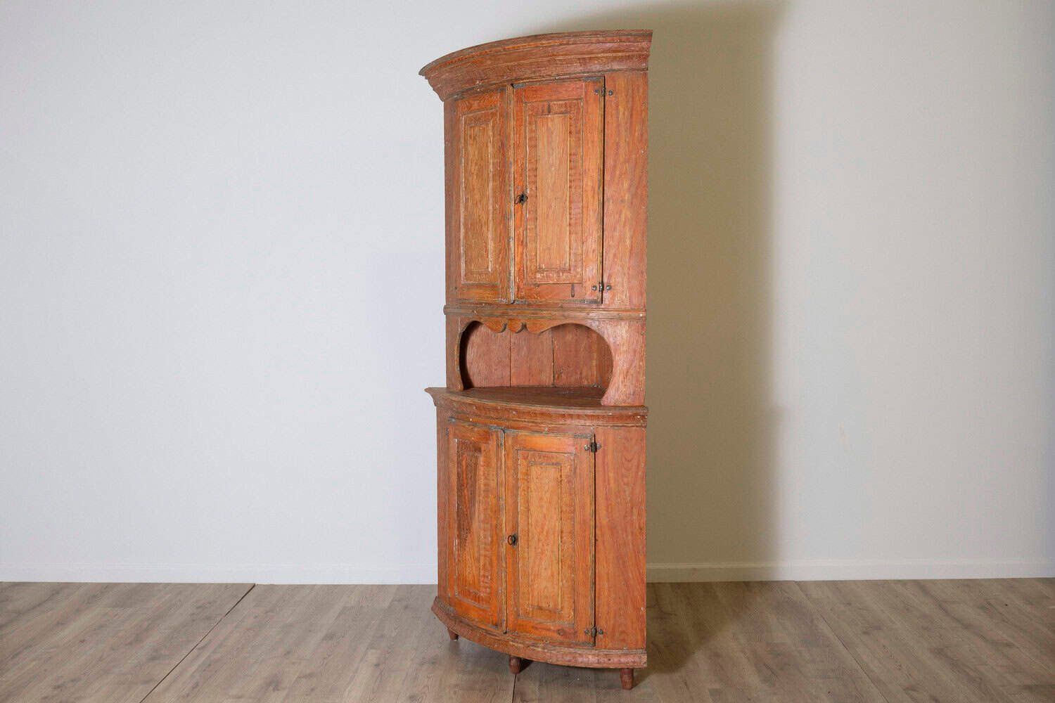 19th Century Swedish Corner Cabinet Circa 1830 - JAA