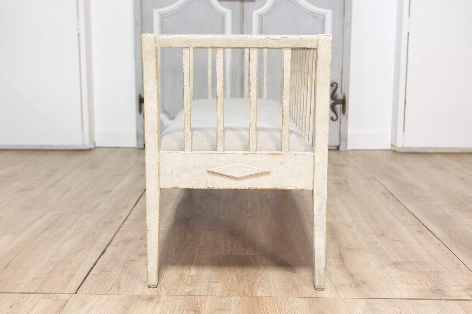 20th Century Swedish Gustavian Style Gray Painted Sofa Bench - JAA