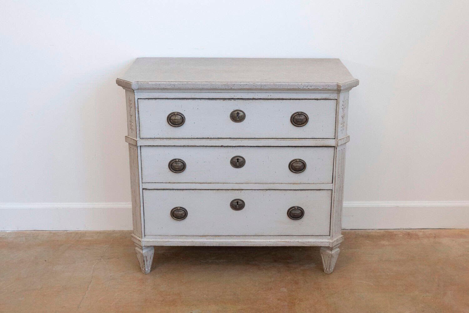 Swedish Gustavian Style 1890s Painted Three-Drawer Chest with Carved Foliage - JAA
