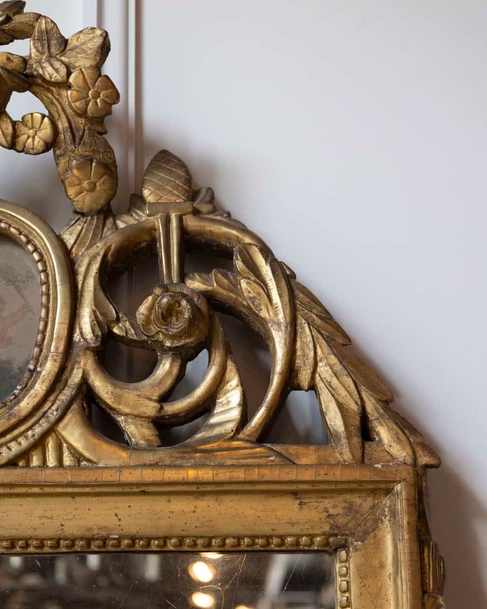 French 18th Century Louis XVI Giltwood Mirror with Cherub Medallion - JAA