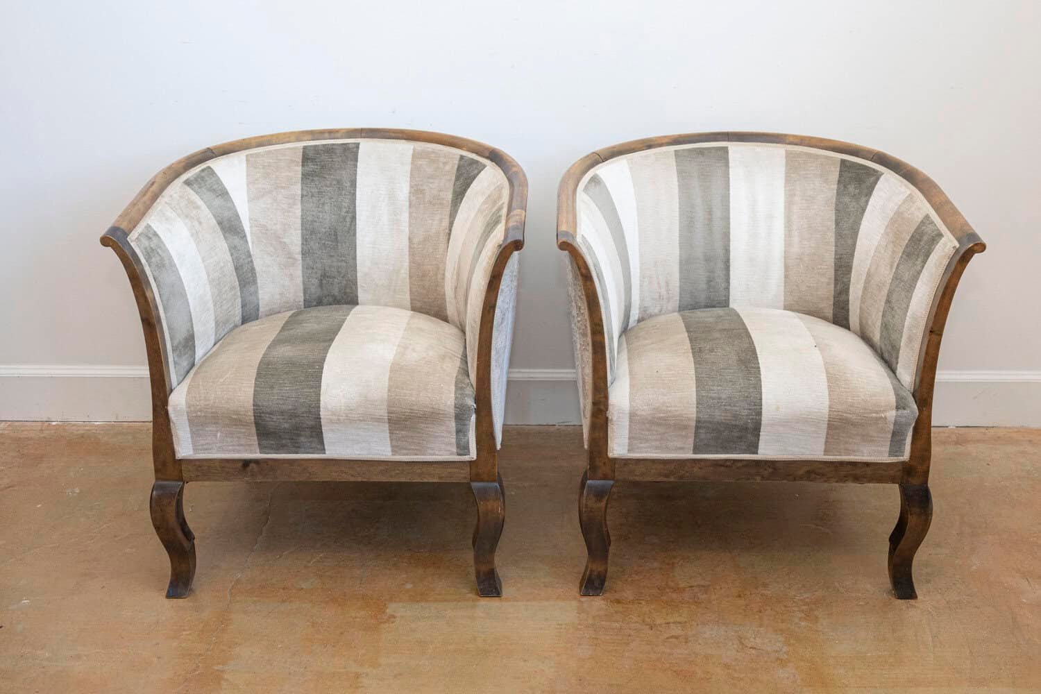 Pair of Scandinavian Midcentury Birchwood Horseshoe Back Club Chairs - JAA