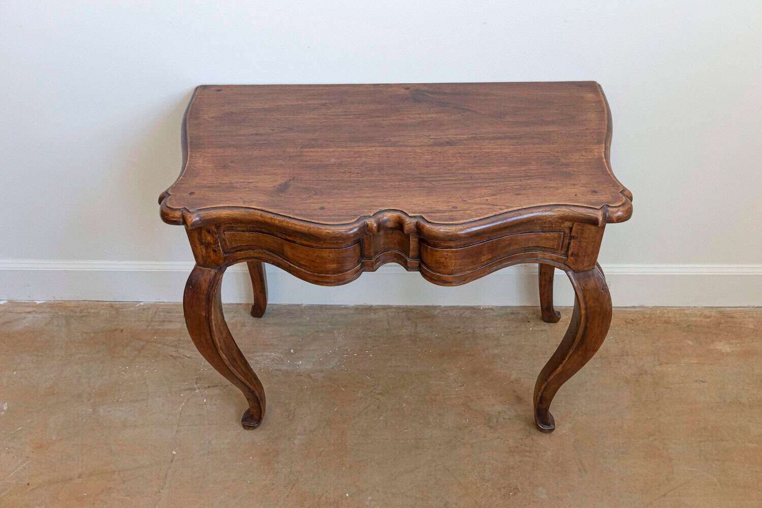 French 1750s Period Louis XV Walnut Console Table with Serpentine Front - JAA