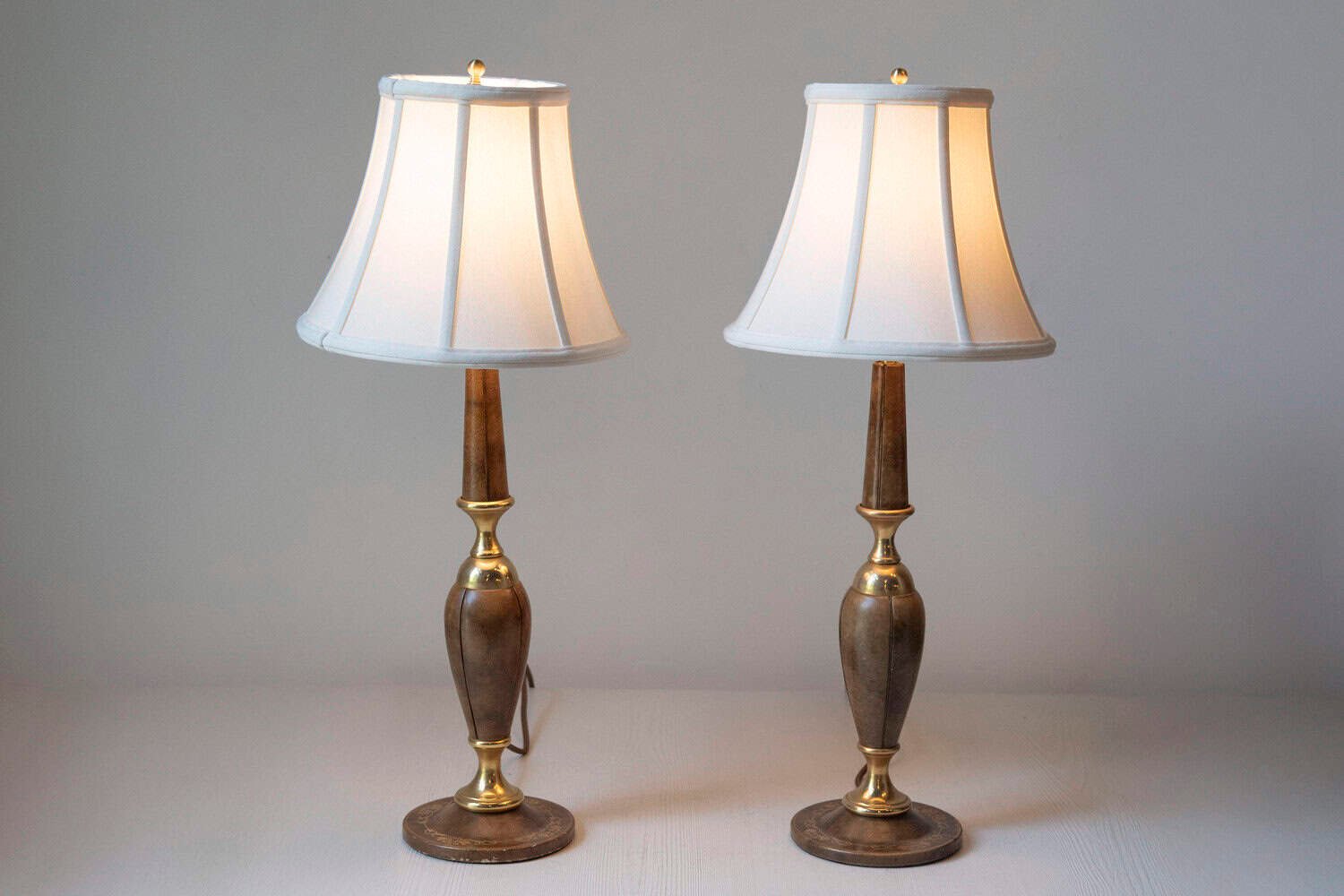 Pair of French Leather-Clad Table Lamps with Brass Accents, Inspired by Le Tanneur, circa 1970 - JAA