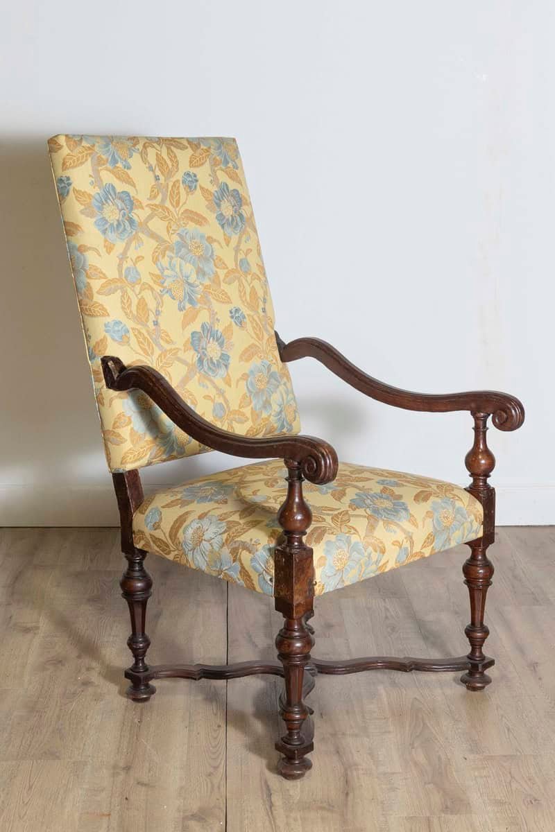 Italian Baroque Period 17th Century Walnut Armchair with Carved X-Form Stretcher - JAA