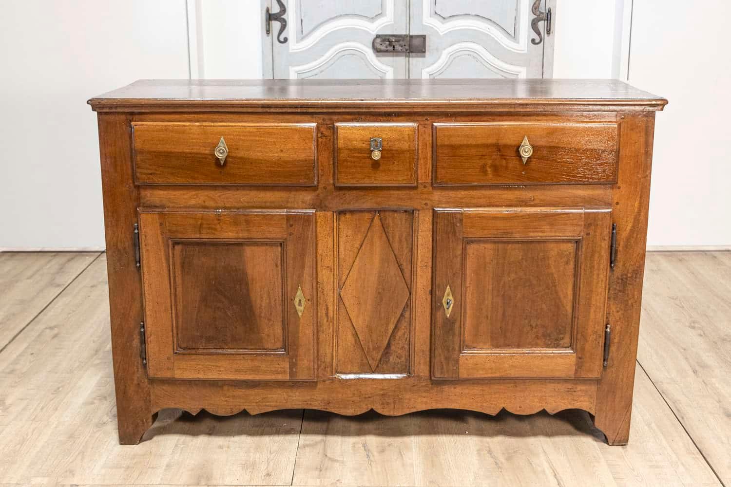 Italian Early 19th Century Walnut Three Drawers over Two Doors Buffet - JAA