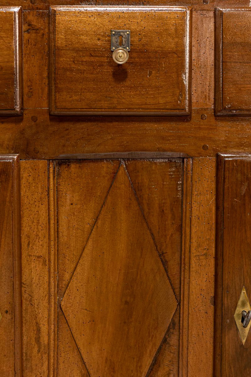 Italian Early 19th Century Walnut Three Drawers over Two Doors Buffet - JAA