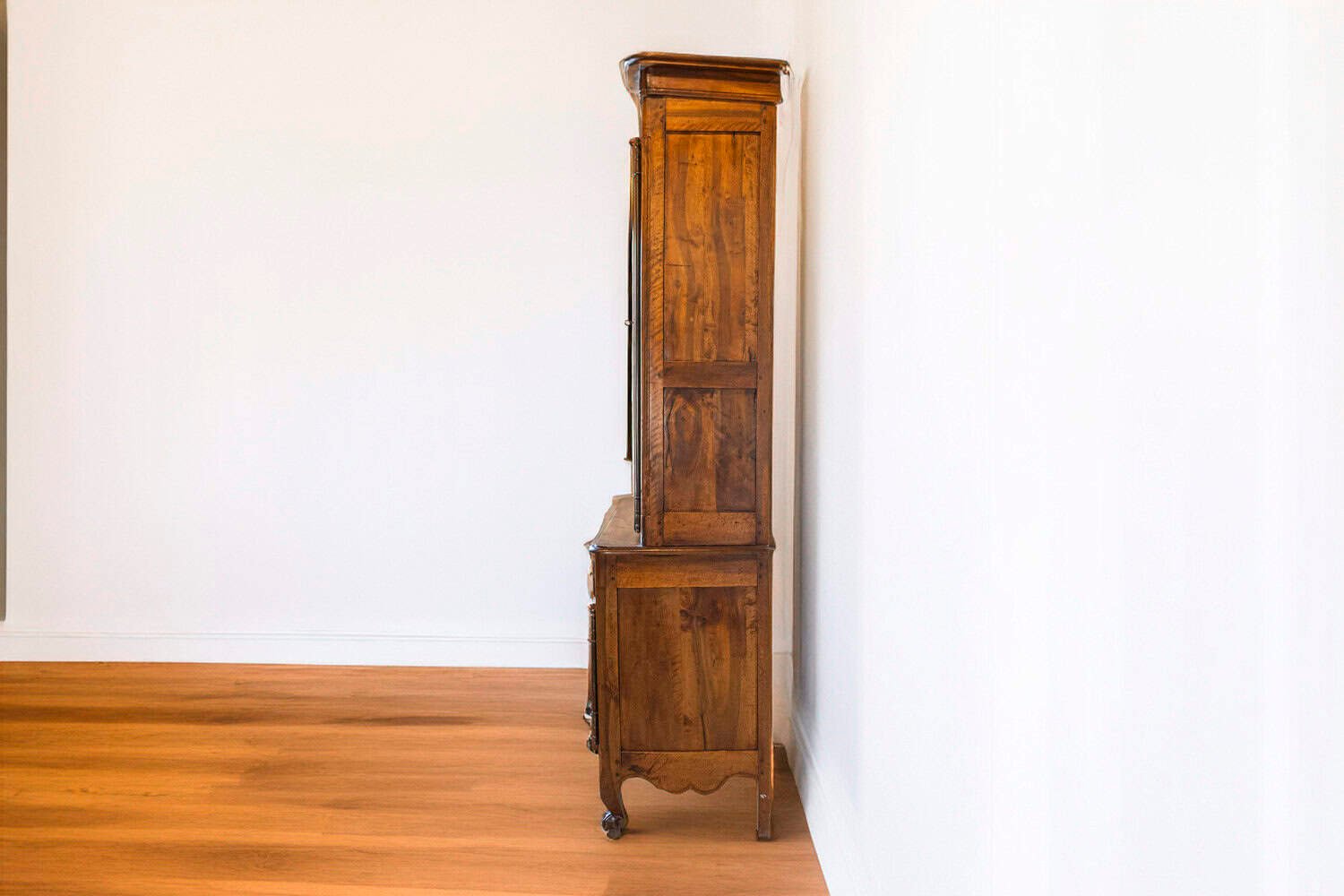 French 1750s Louis XV Walnut Floral Buffet à Deux-Corps from the Loire Valley - JAA