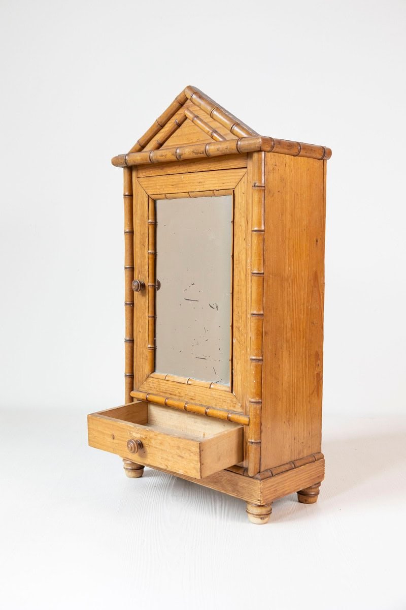 English 19th Century Pine Bamboo-Form Vitrine with Mirrored Door, Pediment Top and Base Drawer - JAA