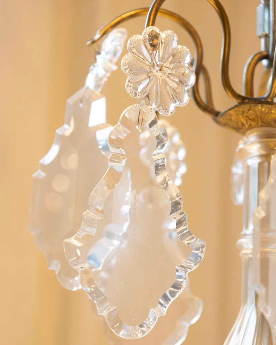 French Late 19th Century Crystal Chandelier with Brass Frame and Shaped Crystals - JAA