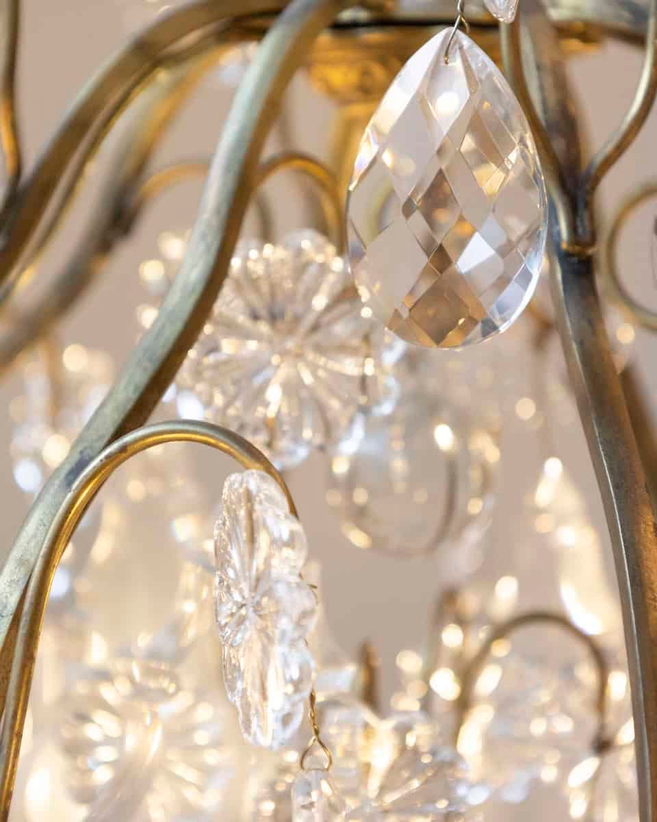 French Late 19th Century Crystal Chandelier with Brass Frame and Shaped Crystals - JAA