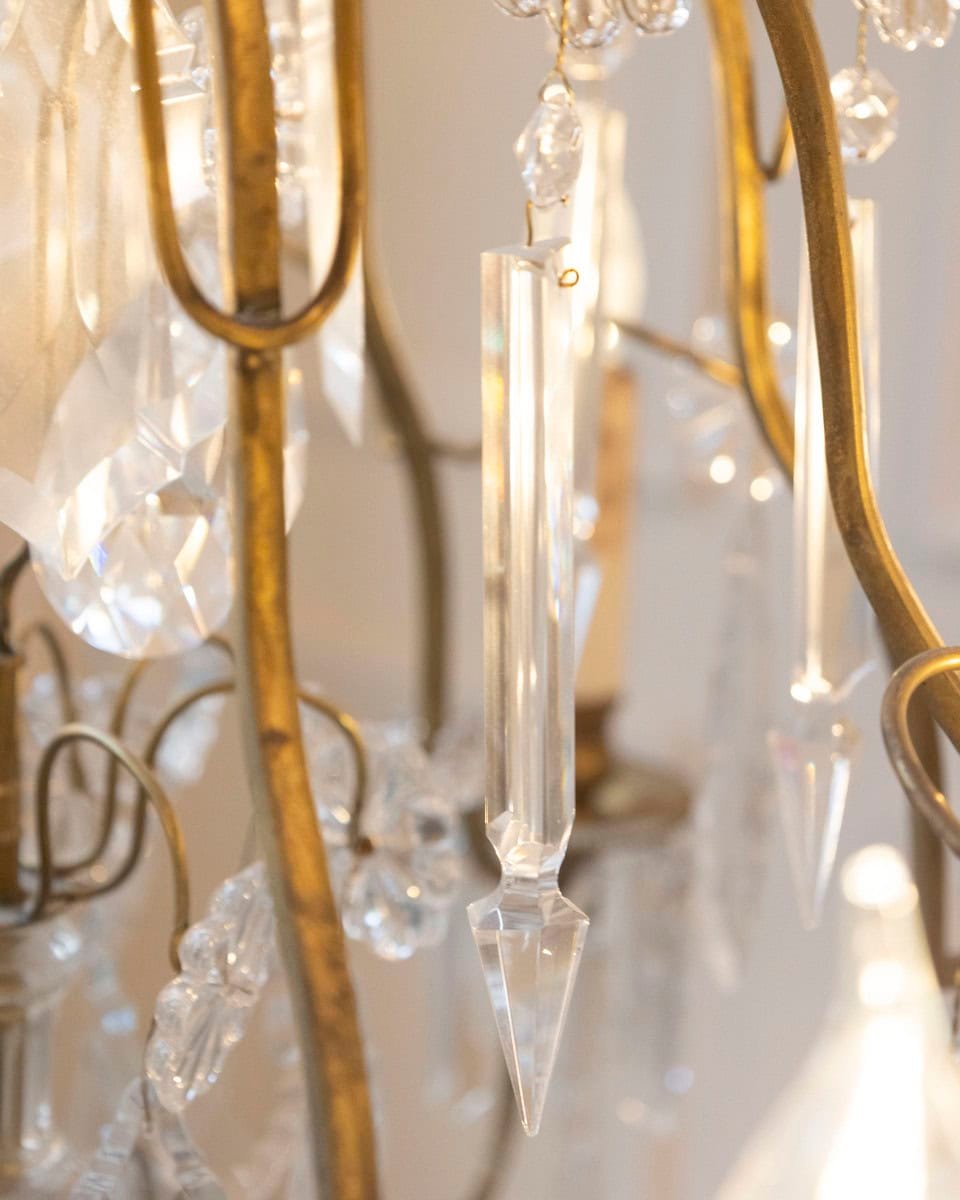 French Late 19th Century Crystal Chandelier with Brass Frame and Shaped Crystals - JAA