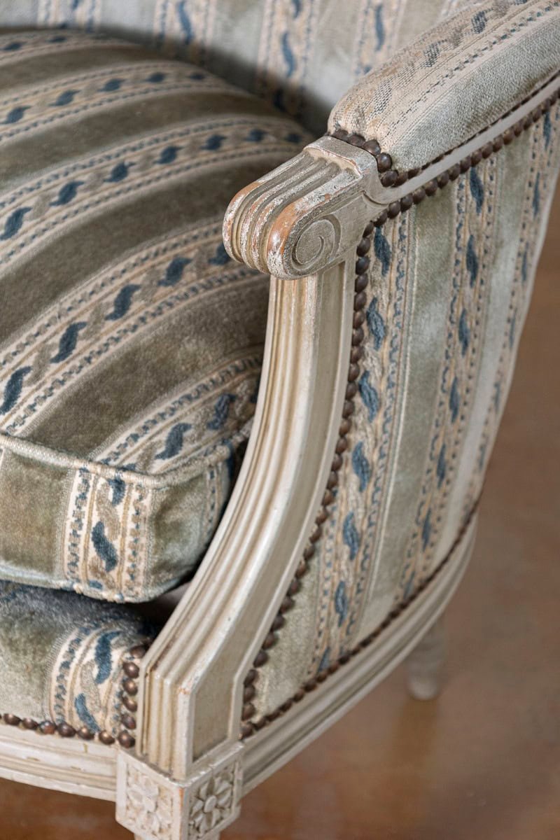 Pair of 20th Century French Bergeres - JAA