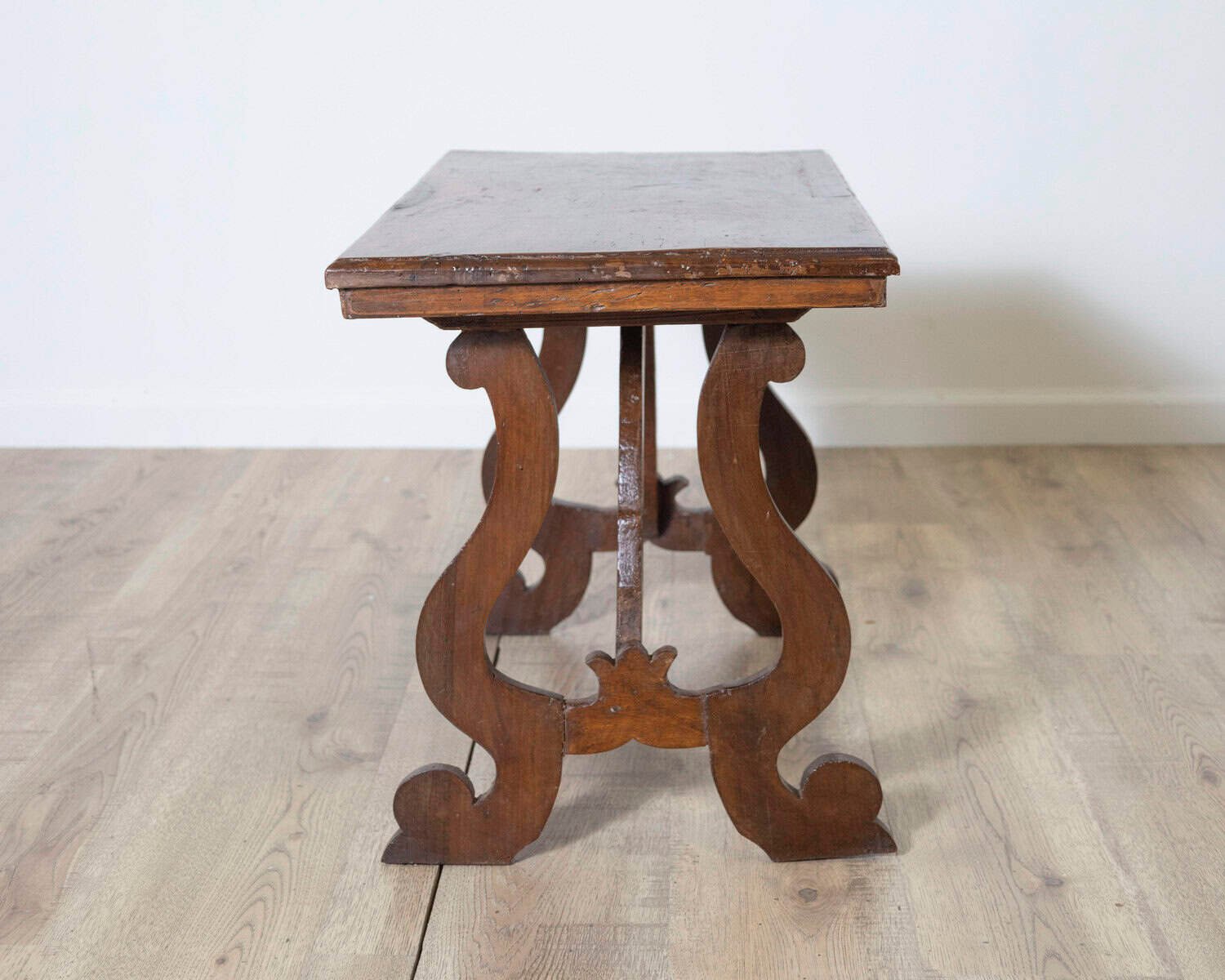 Early 18th Century Petite Tuscan Fratino Table in Solid Walnut - JAA