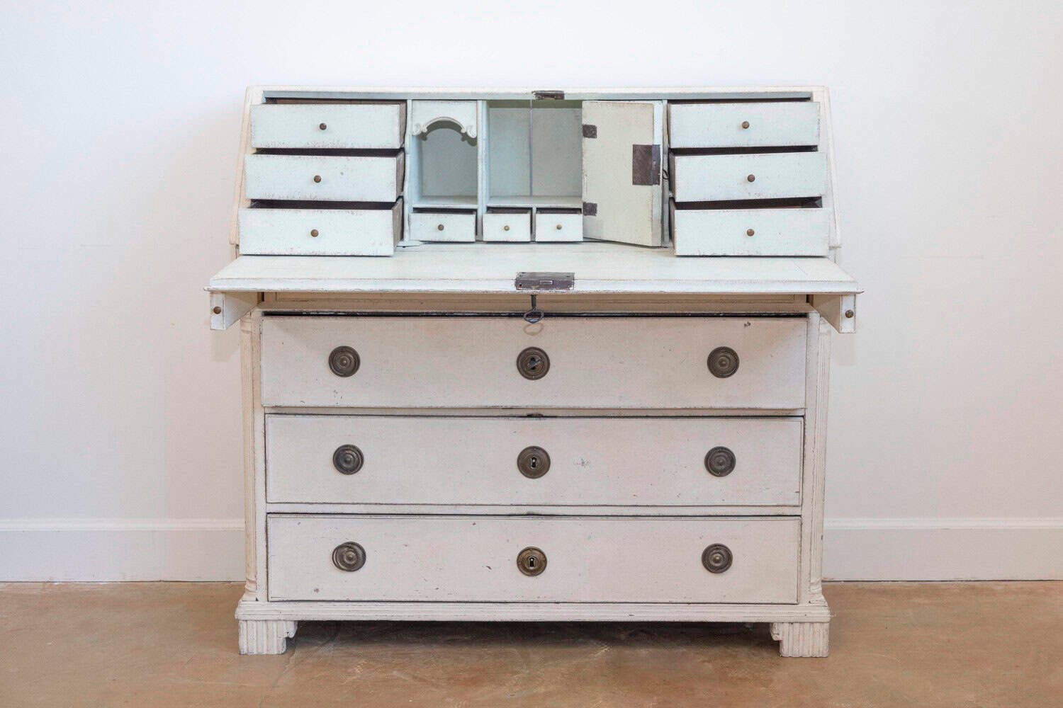 Swedish Gustavian 1790s Painted Slant-Front Desk with Carved Diamond Motifs - JAA