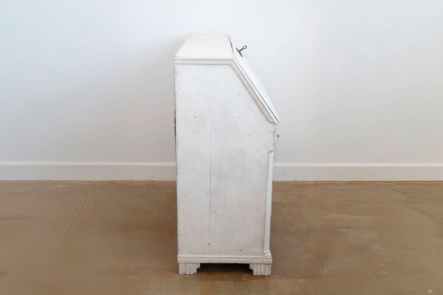 Swedish Gustavian 1790s Painted Slant-Front Desk with Carved Diamond Motifs - JAA