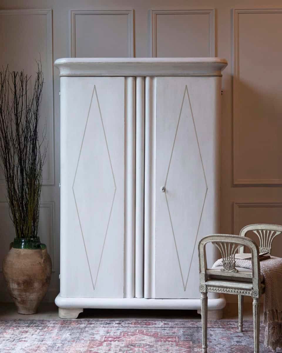 On Hold - Lacquered Two-Door Wardrobe in Ivory and Turtledove Tones - JAA