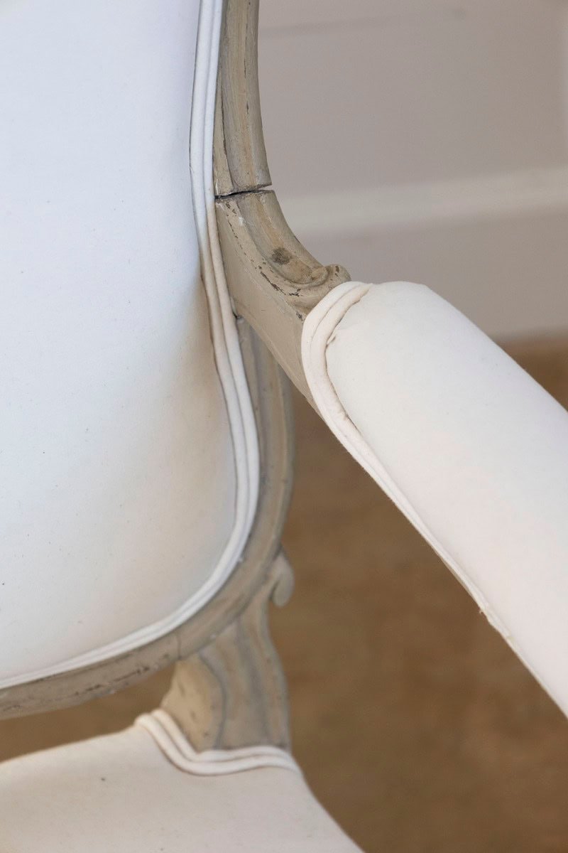 Pair of Napoléon III 1850s Painted and Upholstered Armchairs with Carved Flowers - JAA