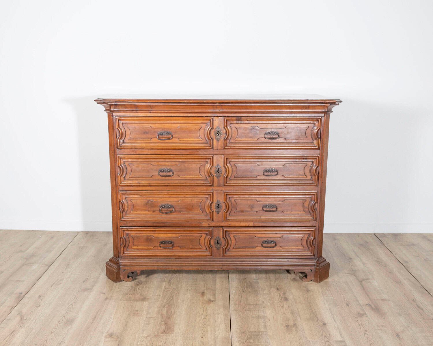 Late 17th Century, Lombard Louis XIV Walnut Canterano with Writing Cabinet - JAA