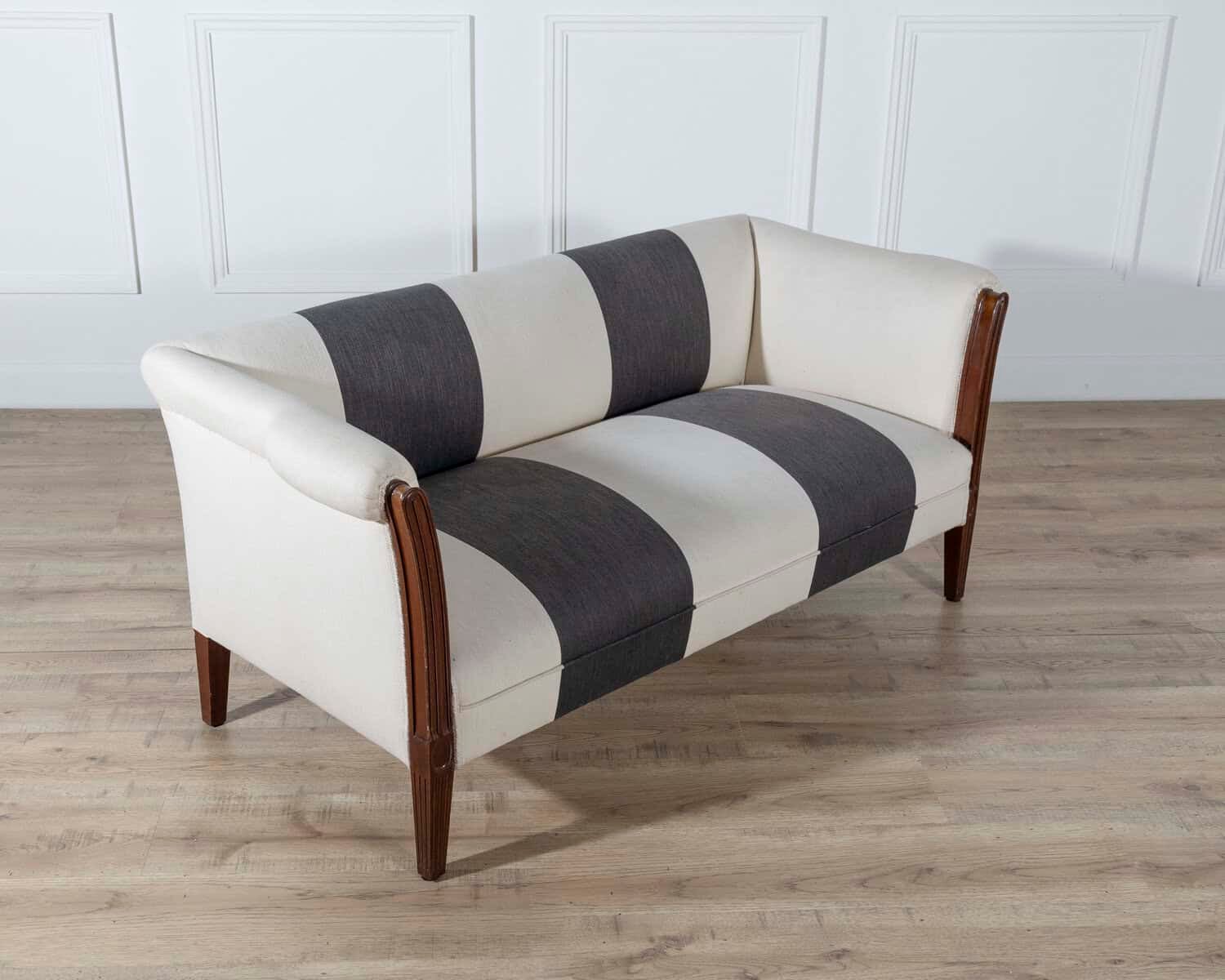 Italian Early 19th-Century Mahogany Sofa with Bronze Mounts - JAA