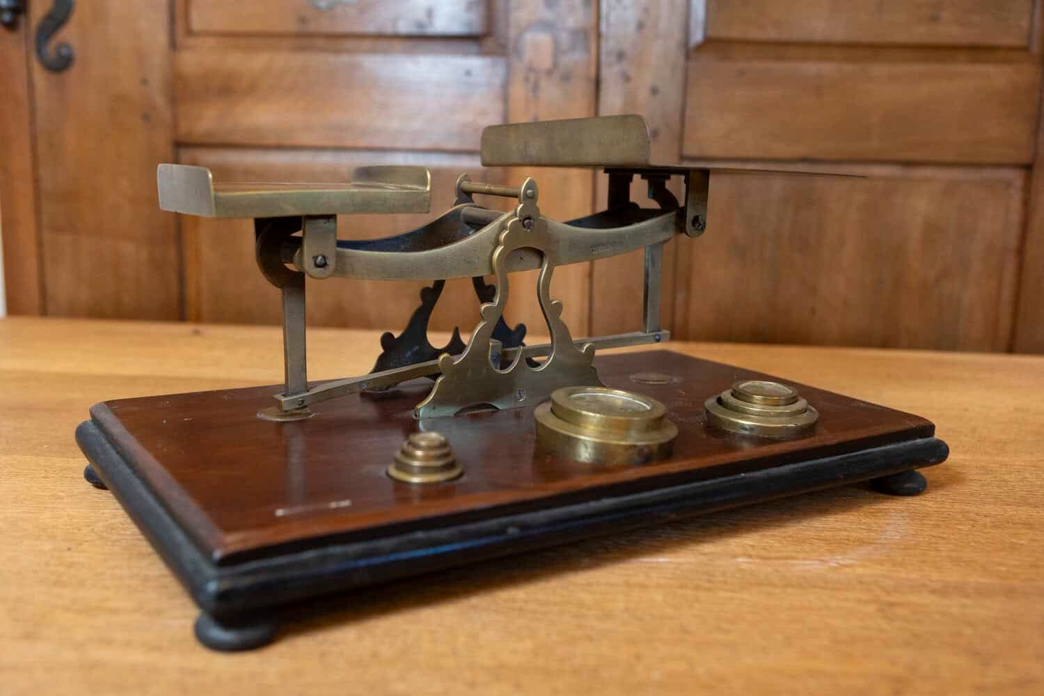 Early 20th Century English Postal Scale - JAA