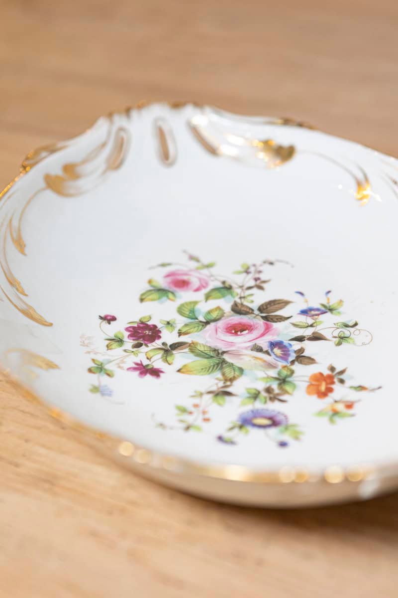 French Napoléon III Porcelain de Paris Plates with Floral Décor - JAA