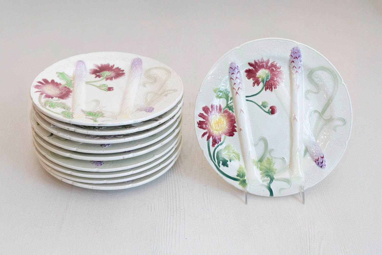 French 19th Century Majolica Asparagus Dinner Plates with Colorful Flowers - JAA