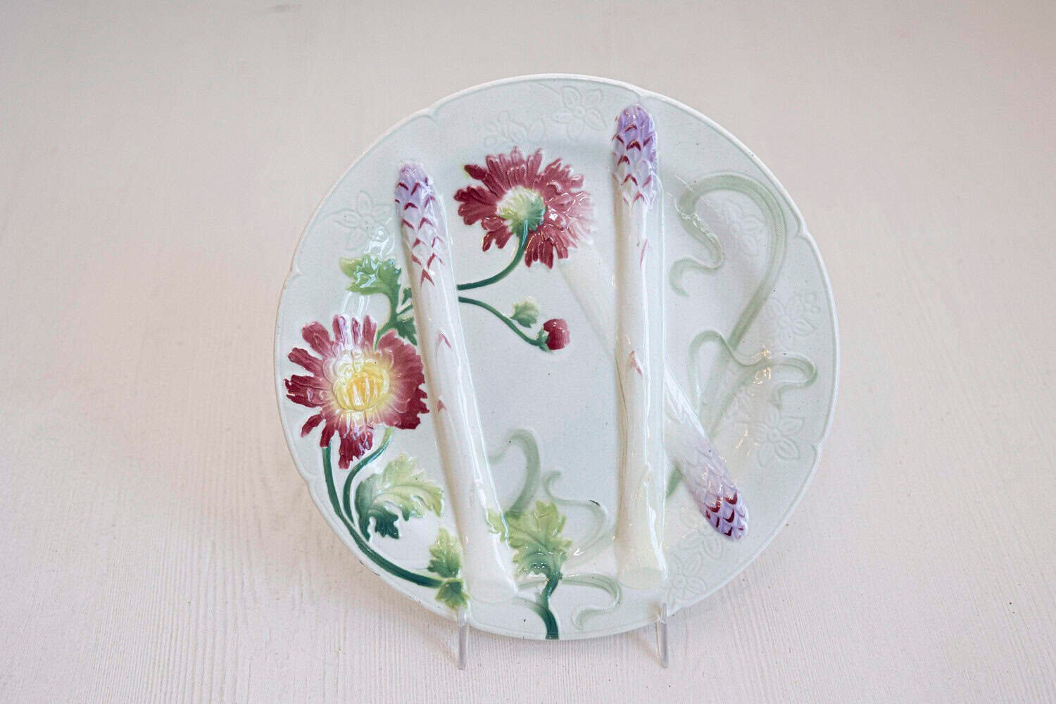 French 19th Century Majolica Asparagus Dinner Plates with Colorful Flowers - JAA