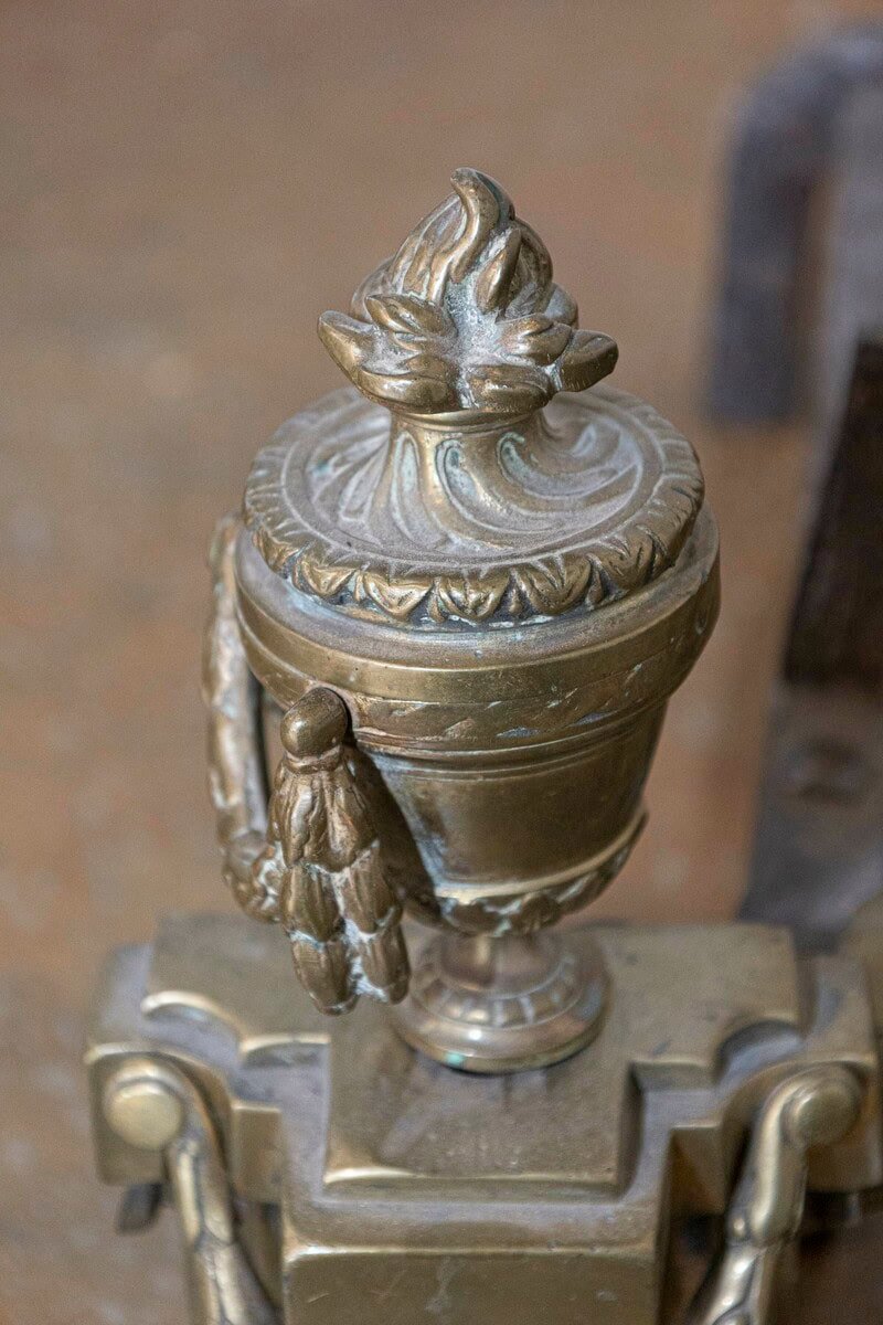 English circa 1860 Pair of Neoclassical Brass Andirons with Fire Urns and Swag Motifs - JAA