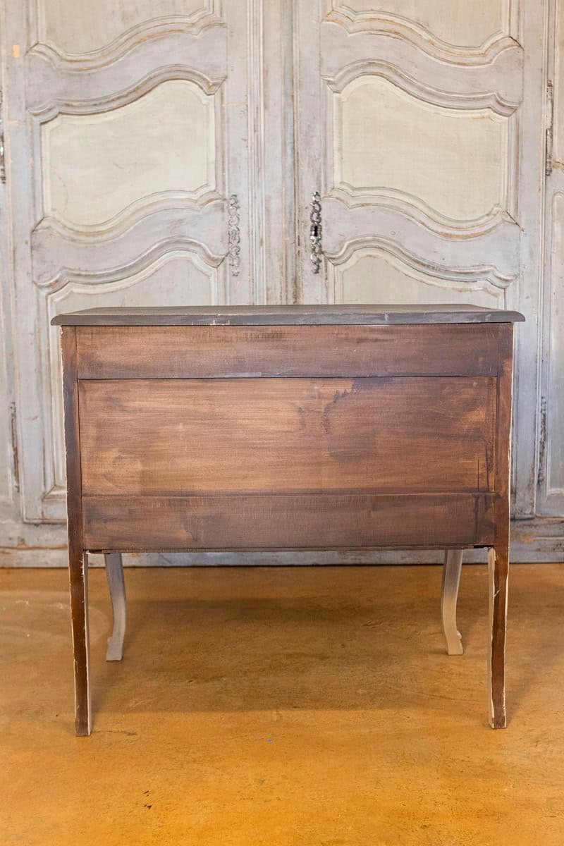 French Louis XV Style 1910s Grey Painted Commode with Bronze Rococo Hardware - JAA