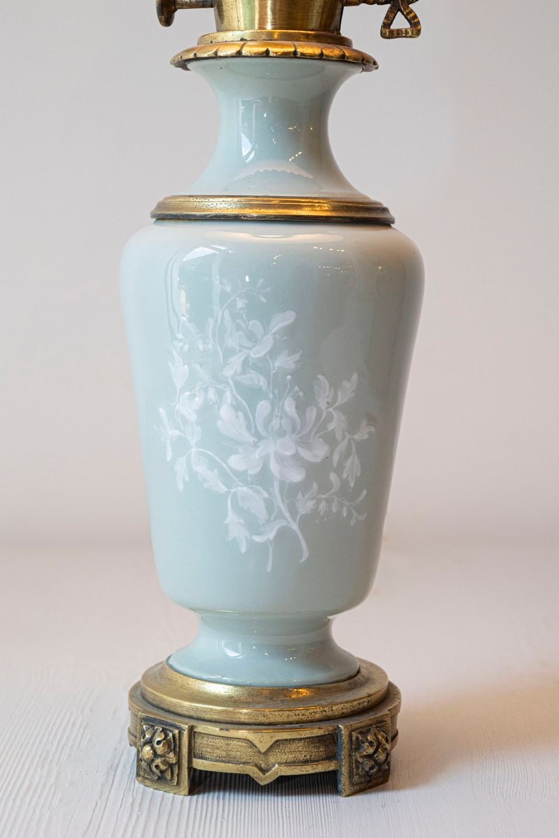 19th-Century French Porcelain and Bronze Table Lamp with Floral Motif - JAA