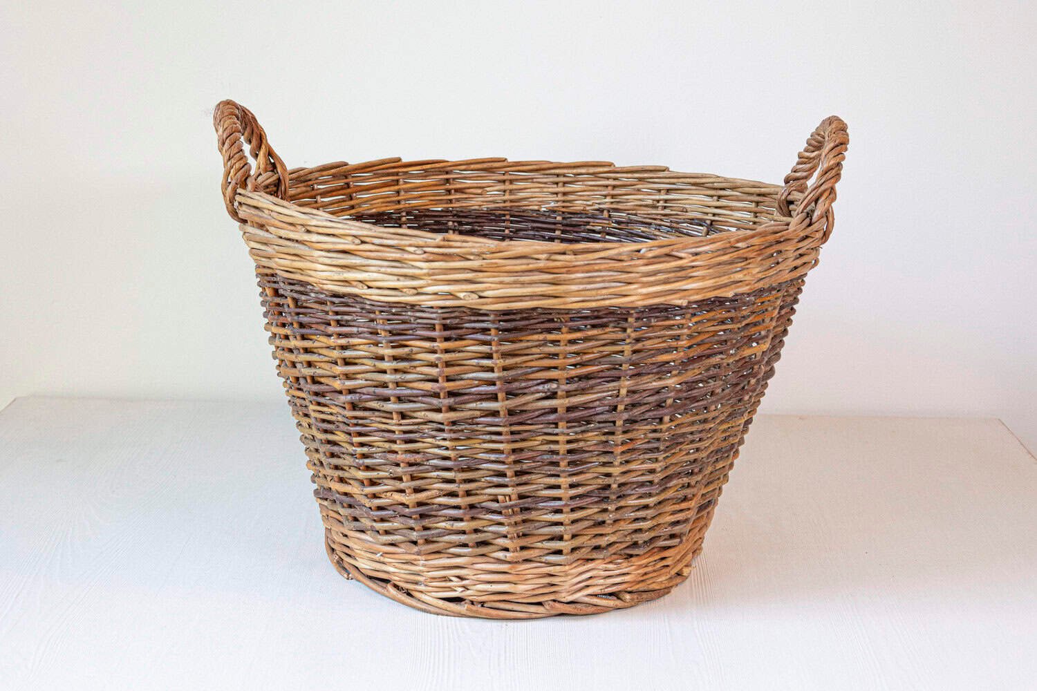 English 20th Century Two-Toned Wicker Basket with Double Handles, Devon, Each - JAA