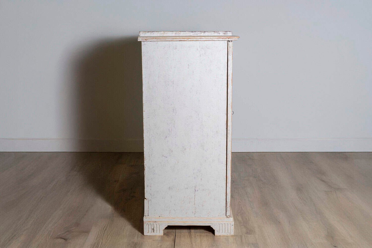 1820s Late Gustavian Period Swedish Buffet with Carved Reeded Diamond Motifs - JAA