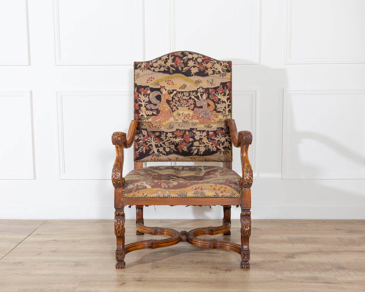 Louis XV Carved Walnut Armchair from Tuscany, 18th Century - JAA