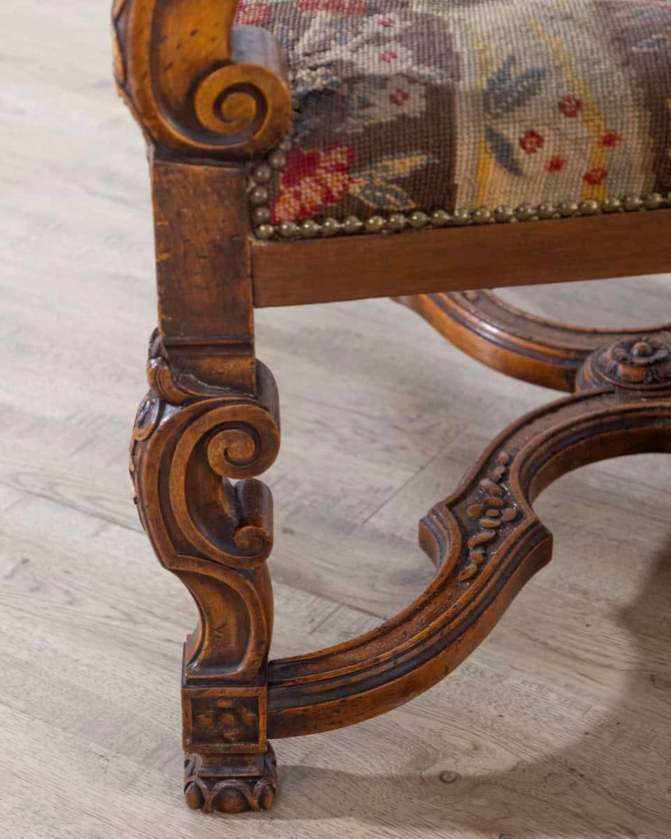 Louis XV Carved Walnut Armchair from Tuscany, 18th Century - JAA