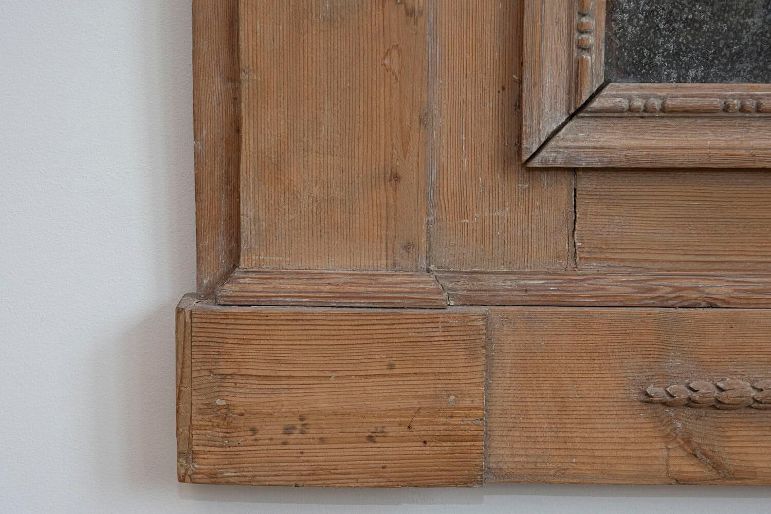 English 1780s Georgian Period Pine Mirror with Original Glass and Carved Swags - JAA