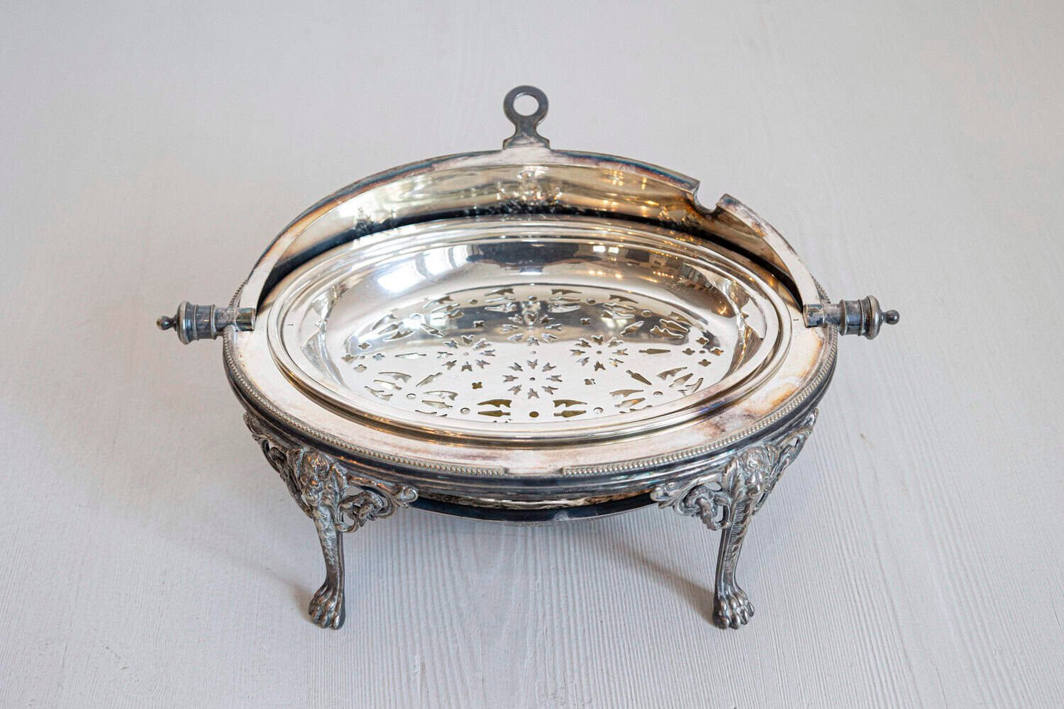 English 19th Century Silver Plated Asparagus Dish Warmer with Cabriole Legs - JAA
