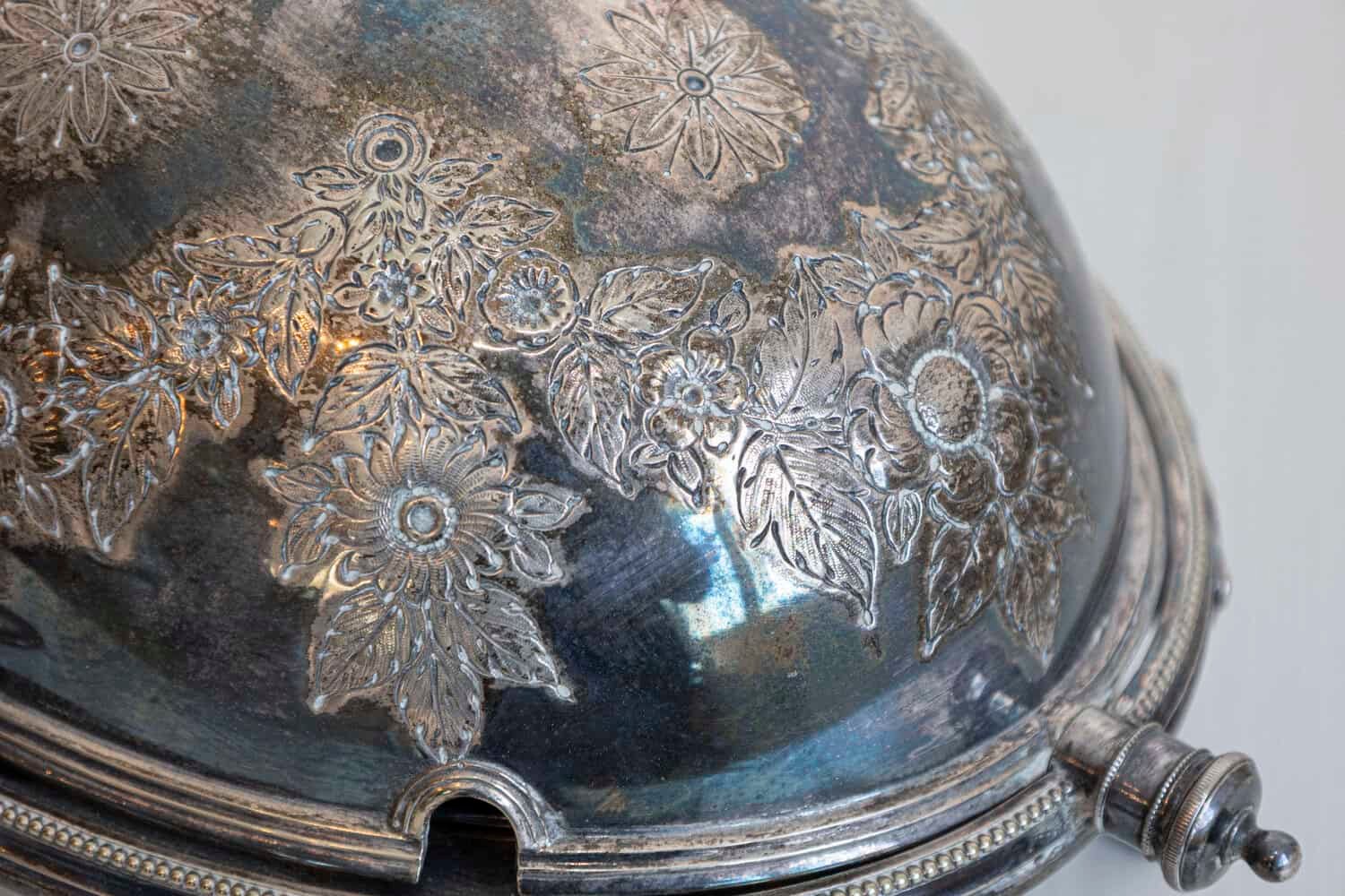 English 19th Century Silver Plated Asparagus Dish Warmer with Cabriole Legs - JAA